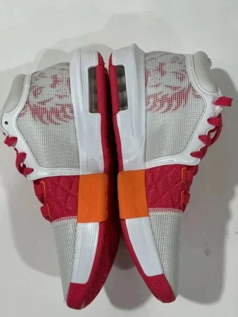Nike LeBron Witness 8 Dunkin Donut Limited Edition Basketball Shoes Size 10.5